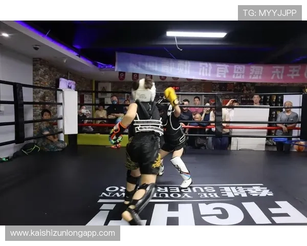 搏击人生——如何在人生旅途中不断超越自我，迎接万千挑战